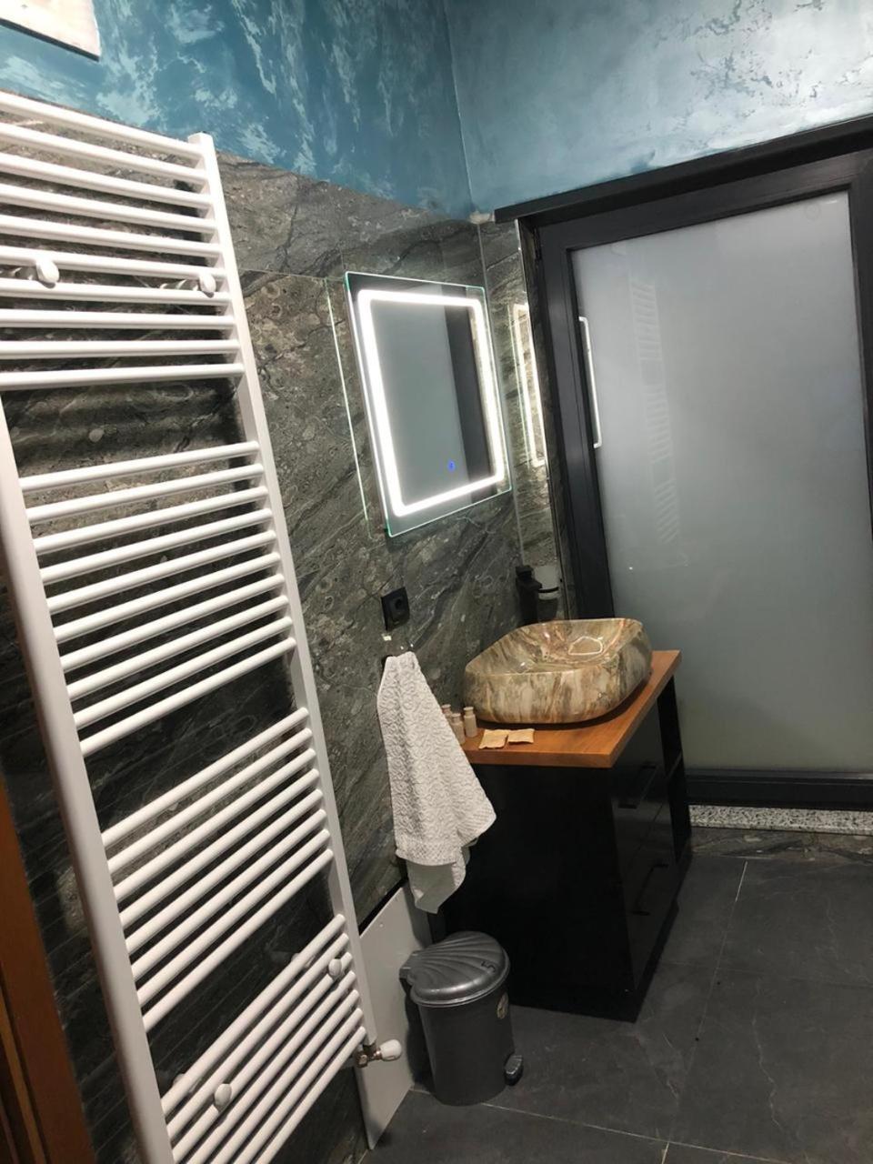 Cerem Zeneli Alpin Chalet מראה חיצוני תמונה